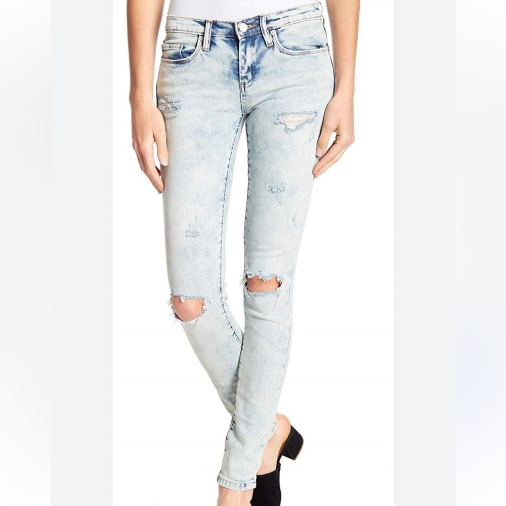 BlankNYC THE READE Classic Skinny Distressed Jeans 28